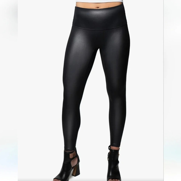 Jane and Bleecker Women Faux Leather Legging High Waist Black. Size sm - Picture 1 of 7